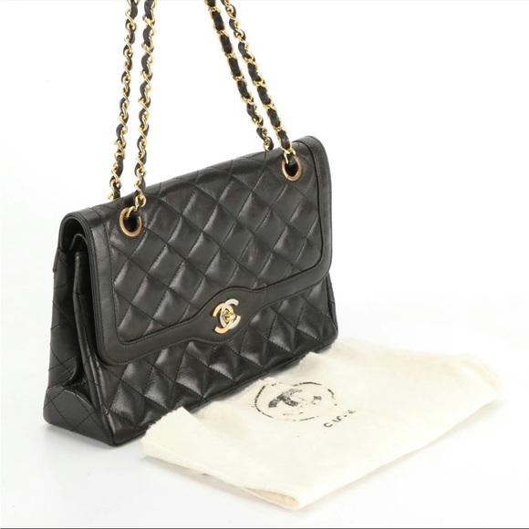 CHANEL
BLACK QUILTED LAMBSKIN PARIS LIMITED DOUBLE FLAP MEDIUM - Picture 2 of 3